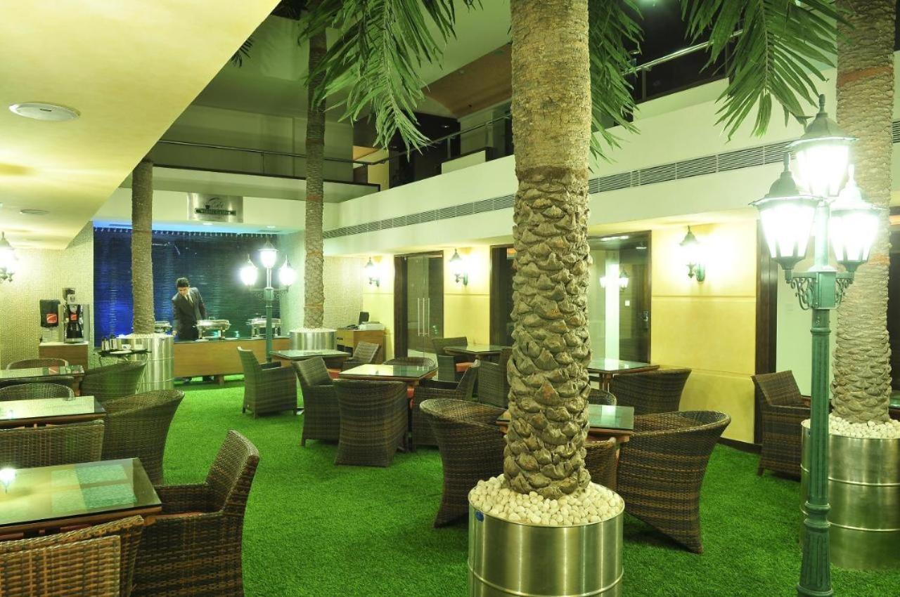 The Sky Imperial, Thaltej Hotel Ahmedabad Exterior photo